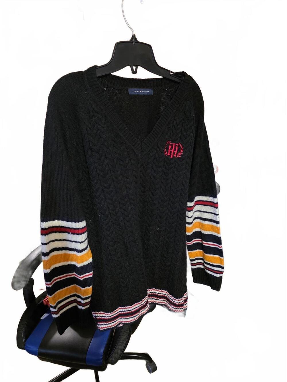 Vtg Tommy Hilfiger Black Cable Knit V-Neck Sweater with Striped Sleeves XL/2XL